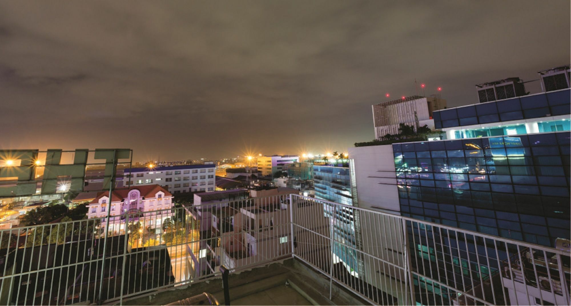 New Space Hotel Airport Ho Chi Minh-Byen Eksteriør billede